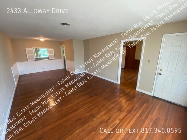 Building Photo - 2433 Alloway Dr