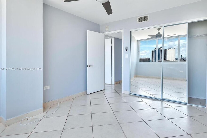 Building Photo - 7135 Collins Ave