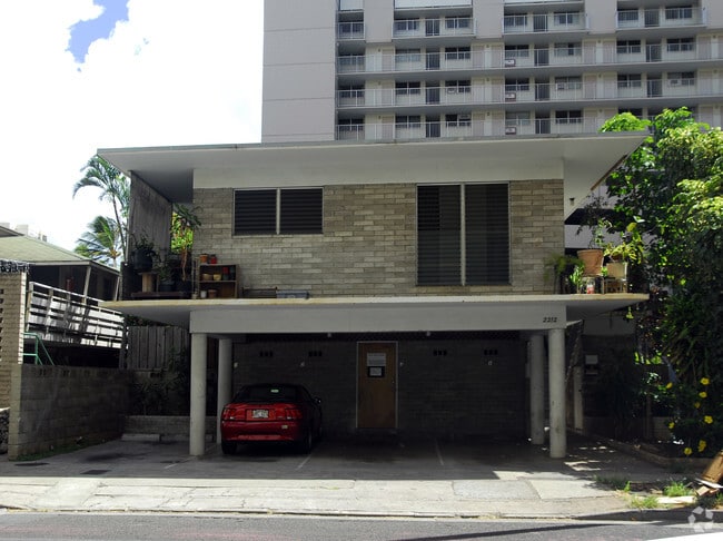 Building Photo - 2212 Aloha Dr