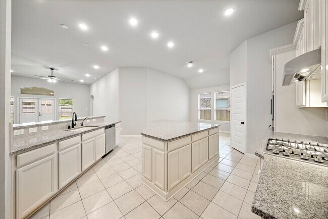 Building Photo - 27924 Seger Bnd Trl