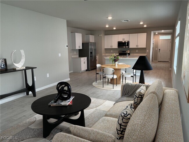 Building Photo - 1150 Brooklands Dr