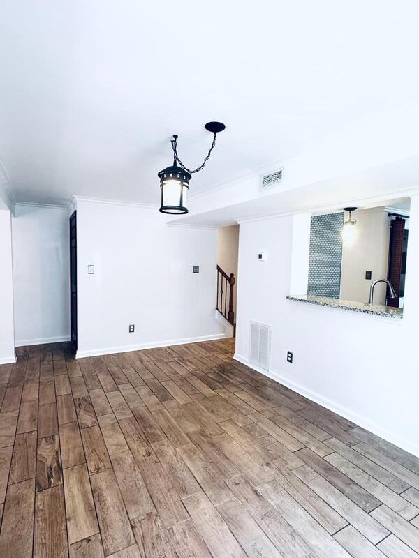 Building Photo - 110 W Chalfont Way