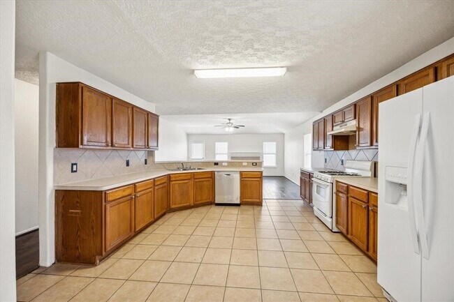 Building Photo - 5819 Horse Prairie Dr