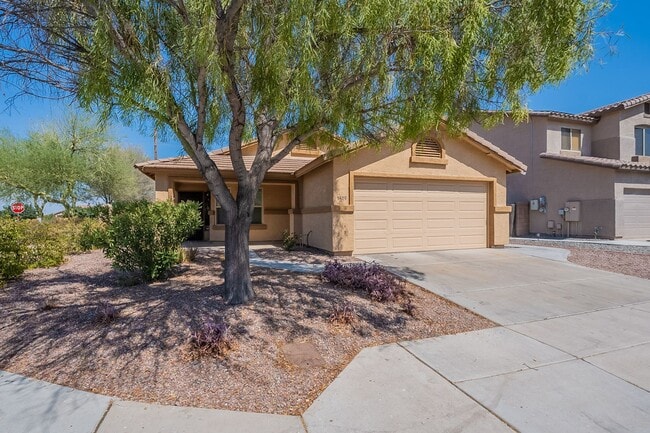 Building Photo - Stunning 4-Bedroom, 1.75-Bath Home Near South Mountain Section 8 Welcome
