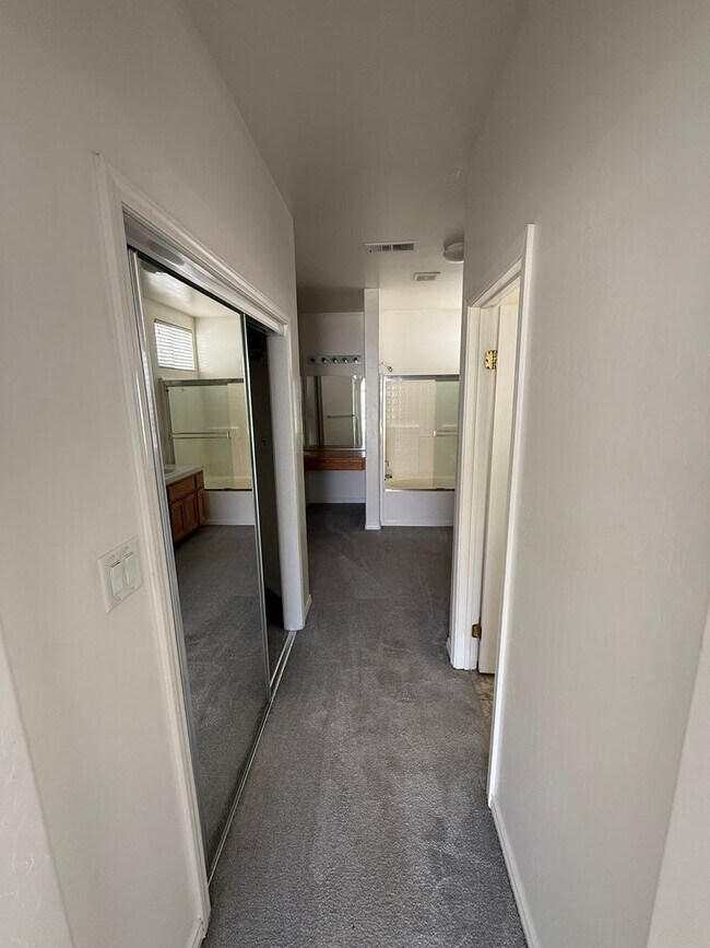 Building Photo - 12710 Crystal Cove Ave