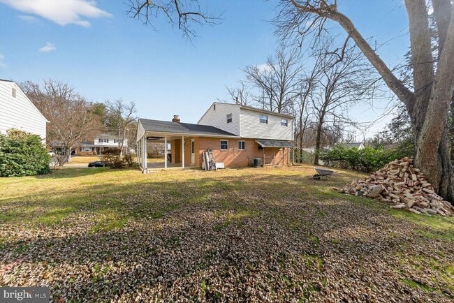 Building Photo - 2890 Balmoral Dr