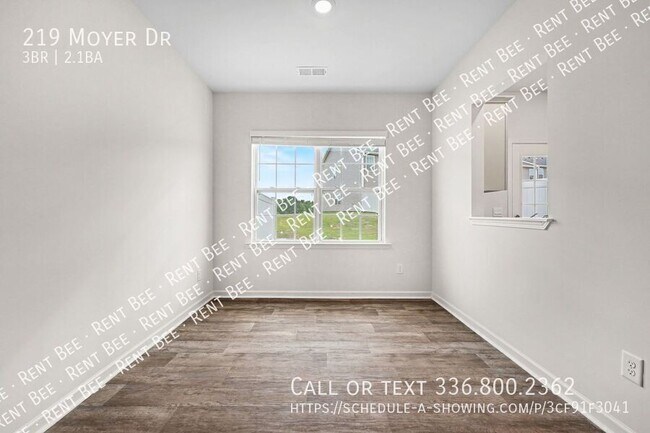 Building Photo - 219 Moyer Dr