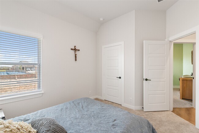 Building Photo - 128 Radnor Rd