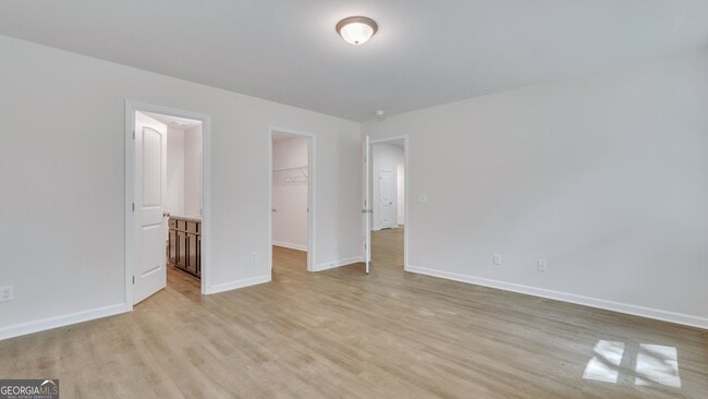 Building Photo - 600 Jodi Pl