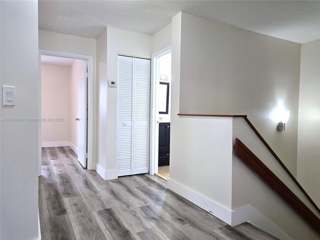 Building Photo - 12423 NW 7th Ln