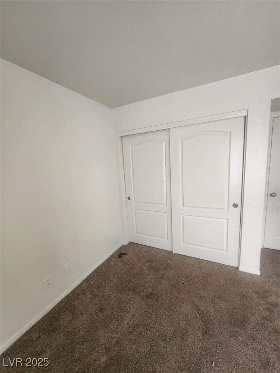 Building Photo - 2121 Blue Breeze Dr