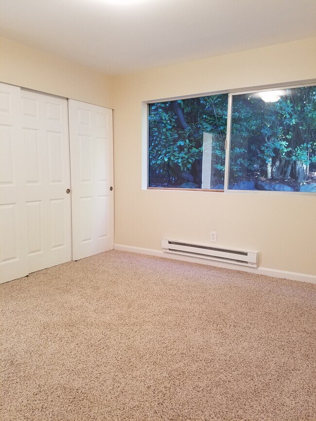 Building Photo - 1948 8th Ave W