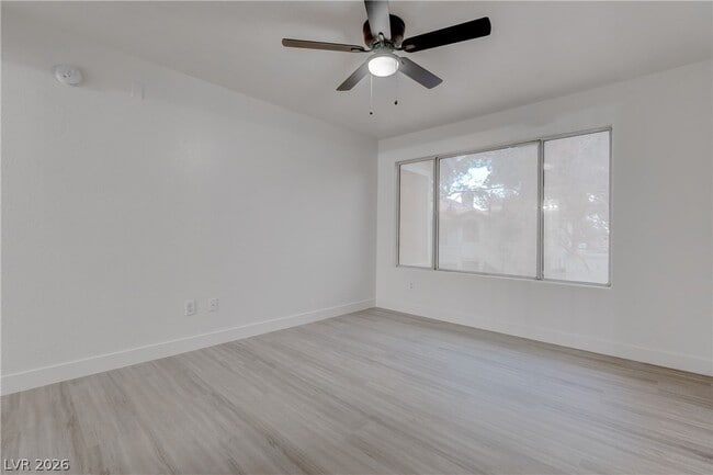 Building Photo - 3060 Tarpon