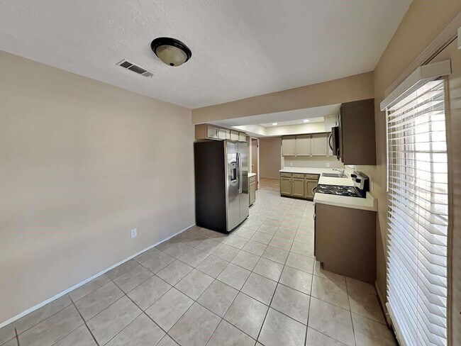 Building Photo - 164 Maple Branch St