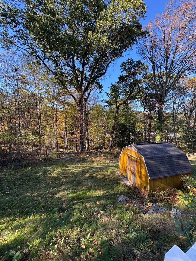 Building Photo - Charming 2-Bedroom Single-Family Home with Garage and Off-Street Parking