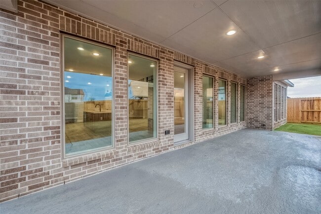 Building Photo - 5139 Albany Shores Ln
