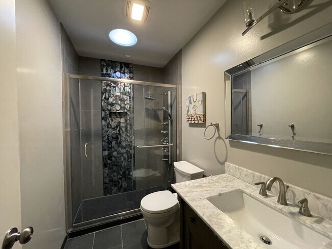 Building Photo - 619 Santa Florita Ave