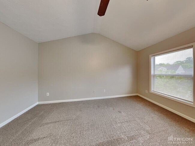 Building Photo - 100 Plumeria St