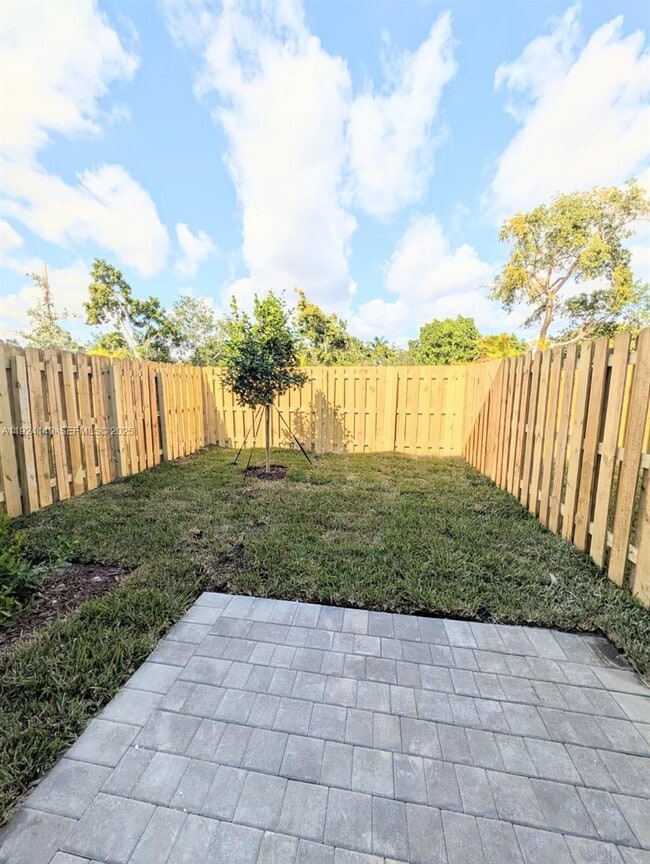 Building Photo - 15617 SW 276th Terrace