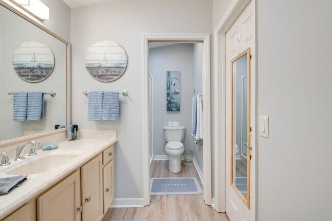 Building Photo - 2242 Braxton St