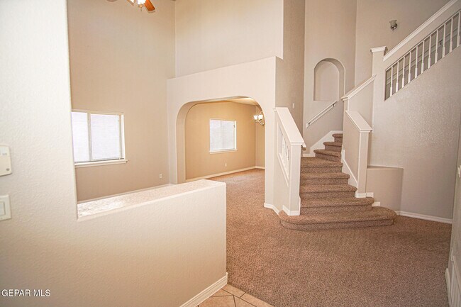 Building Photo - 12712 Tierra Karla Dr