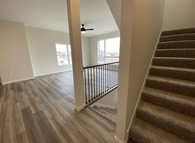 Building Photo - $2,275 | 3 Bedroom, 2.5 Bathroom Town Home | Pet Friendly | Sublease* | Available for August 1st,...
