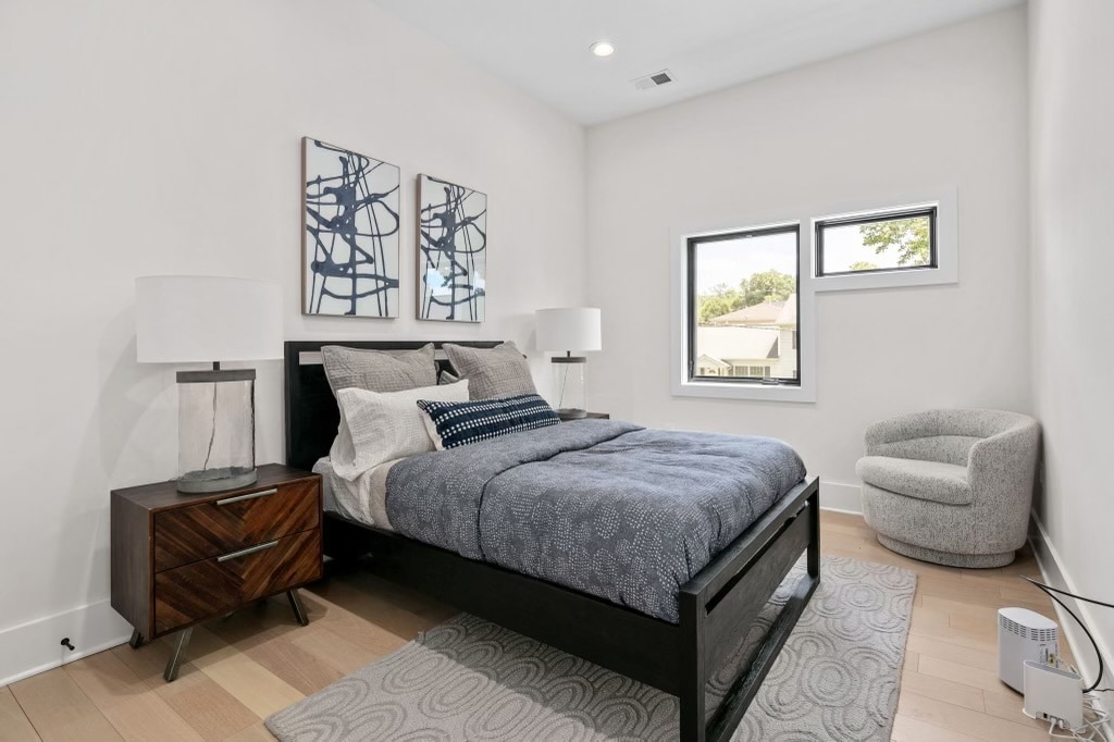 Building Photo - 10620 Parkwood Dr