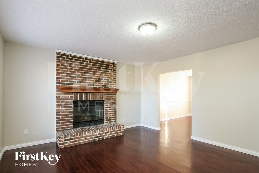 Building Photo - 511 Palmyra Dr