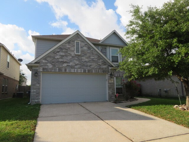 Building Photo - 5042 Blue Spruce Hill St