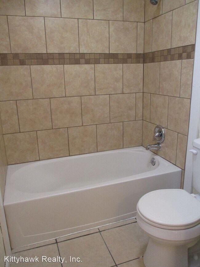 Building Photo - 4 br, 2.5 bath House - 4900 Arrowview Drive