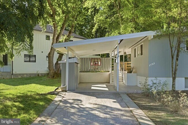 Building Photo - 6614 Melody Ln