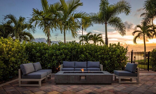 Building Photo - 10891 Northgreen Dr