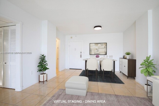 Building Photo - 400 Kings Point Dr