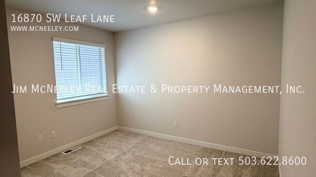 Building Photo - 16870 SW Leaf Ln