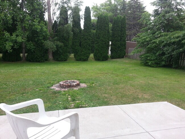 Building Photo - 1009 Filmore Ave