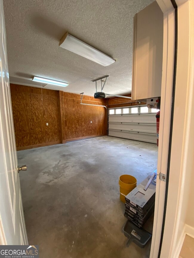 Building Photo - 126 Kathryne Bailey Dr