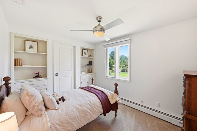 Building Photo - Charming Updated Farmhouse with Incredible Mountain Vistas