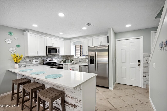 Building Photo - 237 St Katherine Blvd