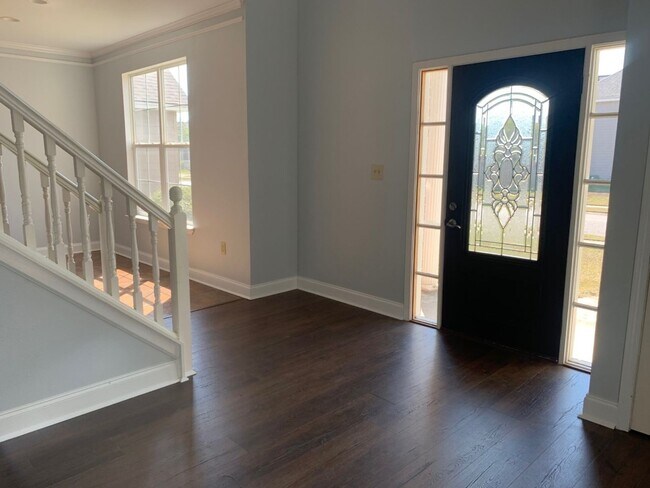 Building Photo - 14203 Cloverhill Blvd