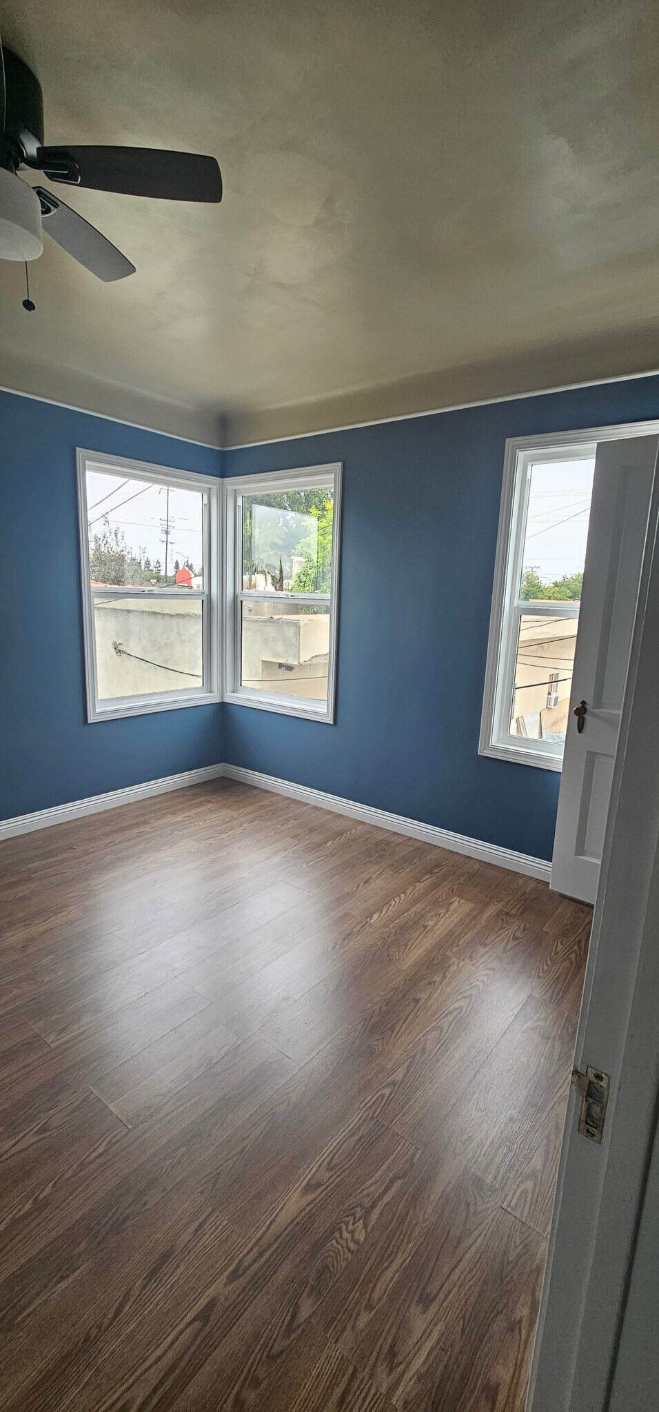 Building Photo - 3212 Live Oak St