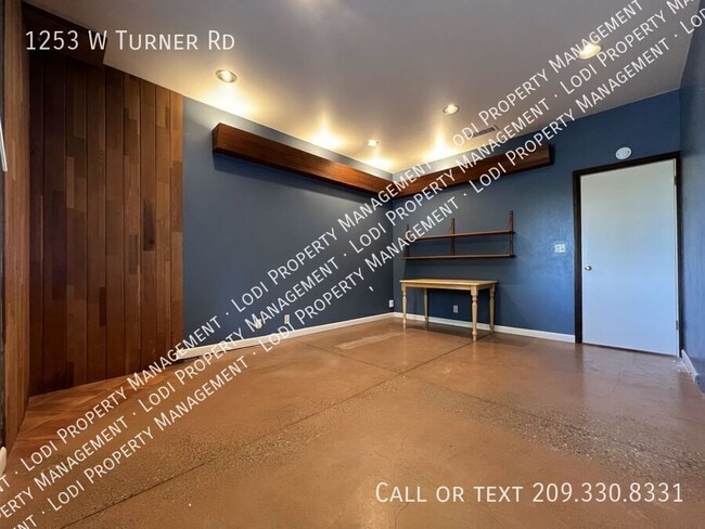 Building Photo - 1253 W Turner Rd