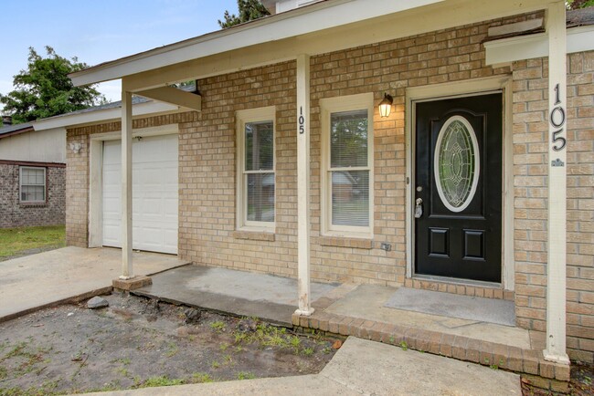 Building Photo - 105 Wadmalaw Cir