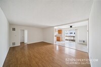 Building Photo - 1220 N Ogden Dr