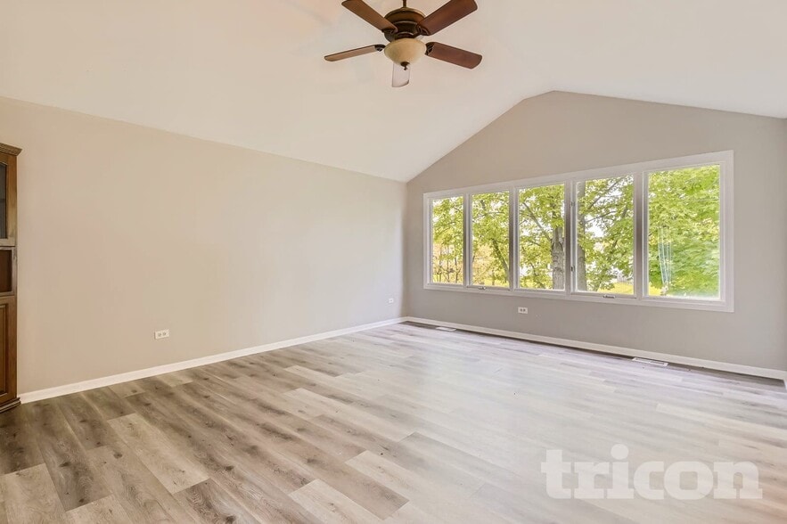 Building Photo - 1812 Cumberland Dr