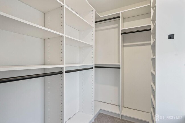 Building Photo - 1901 Swales Ct