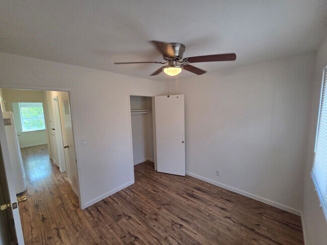 Building Photo - 15303 Fairhope Dr