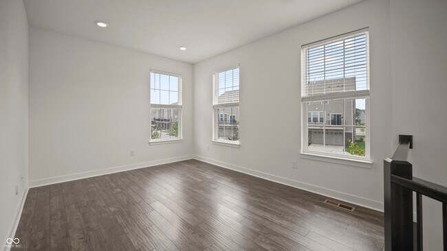 Building Photo - 7257 Zanesville Rd