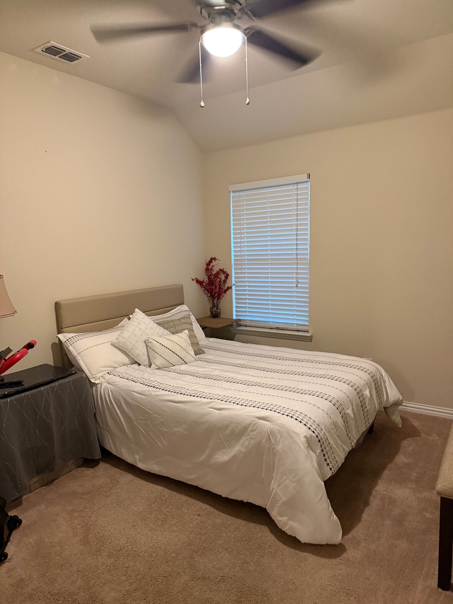Building Photo - 620 Fossil Creek Dr