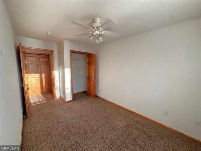 Building Photo - 1279 Pinewood Trail
