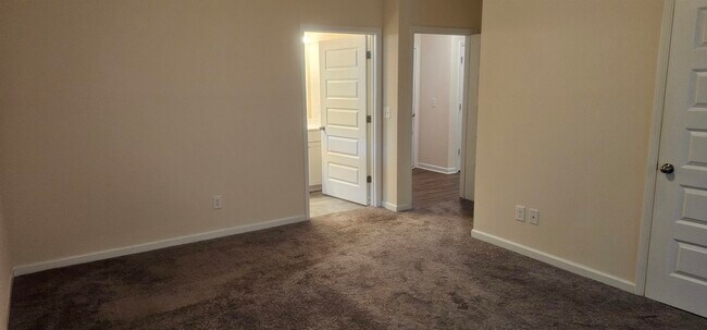 Building Photo - 110 Kaitlyn Cir